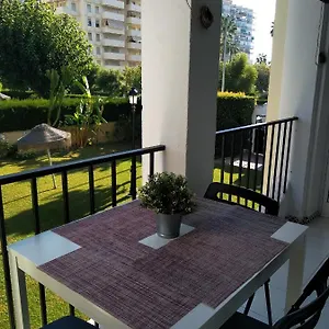 Apartamento De Cinco Plazas En Recinto Muy Tranquilo Cerca Del Mar Apartamento