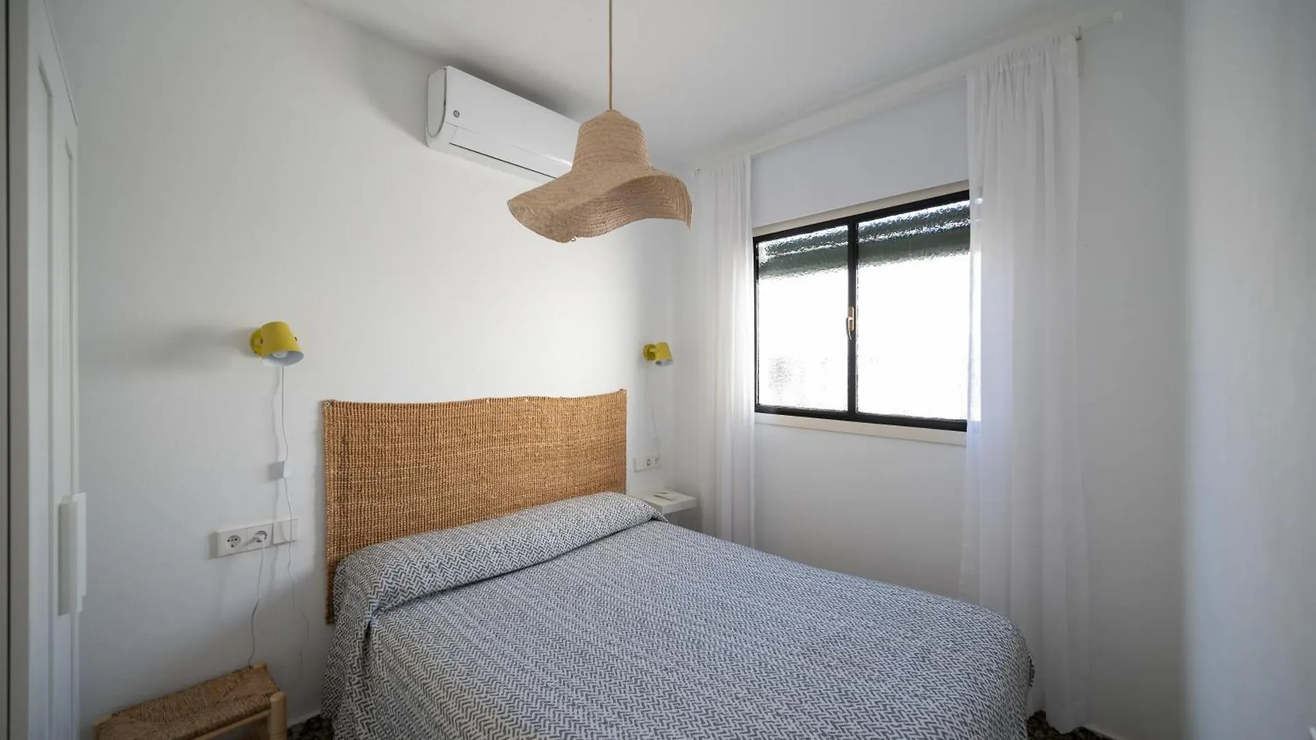 Tradicional Apartamento Central De 2 Camas Dobles Benalmadena 0*,
